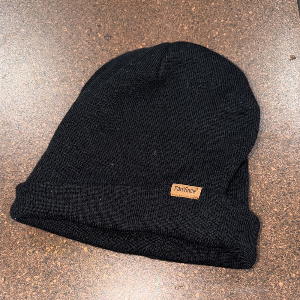 Vince Women's Black Knit Beanie